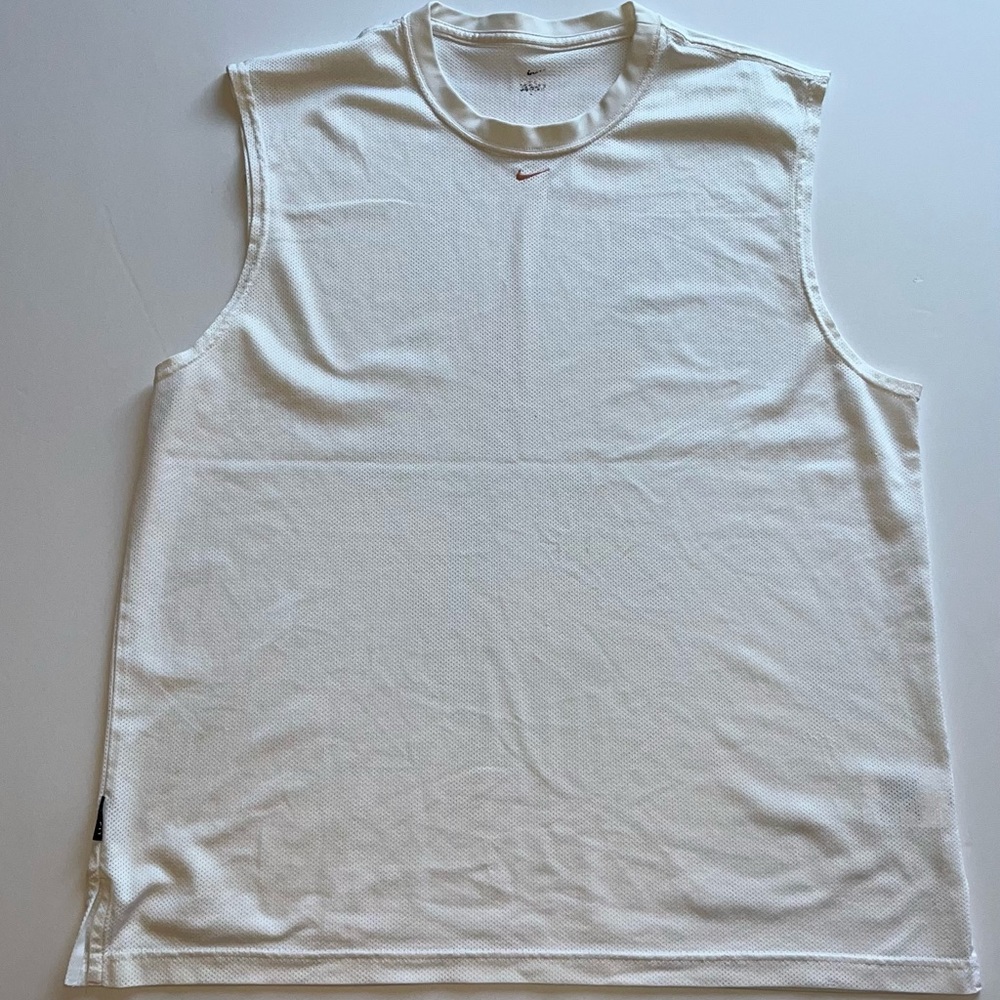2000’s Nike Tank Top w/ Salmon Swoosh